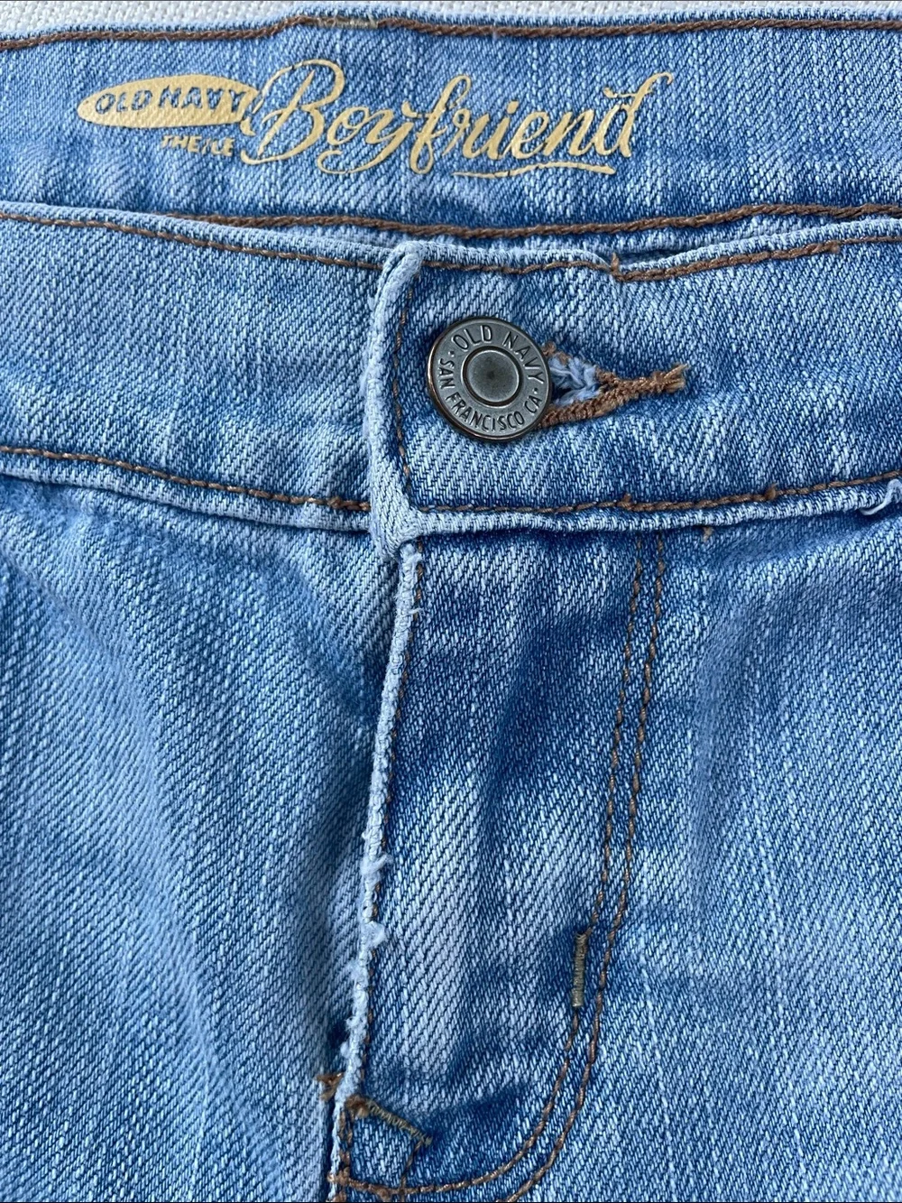Old Navy Light Blue Denim Rolled-Hem Boyfriend Shorts